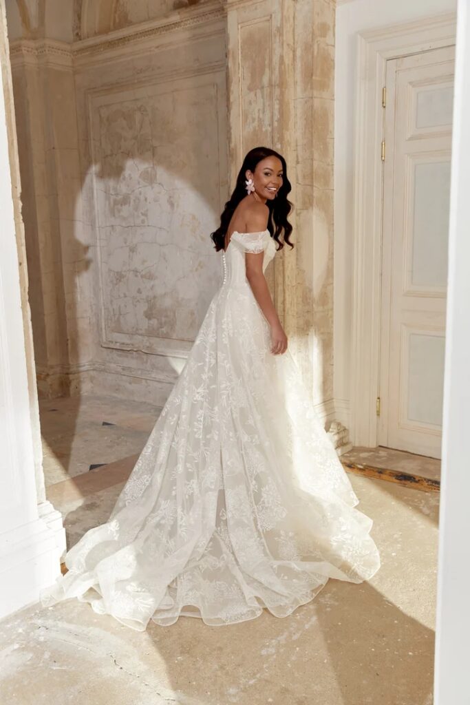 44544 Sincerity Bridal