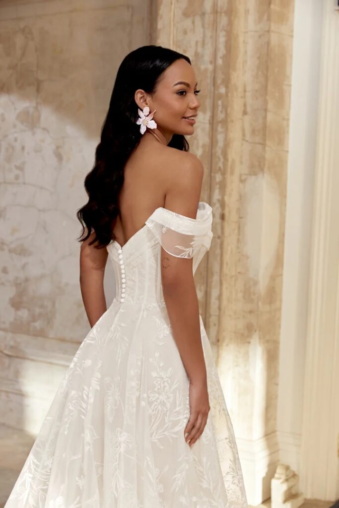 44544 Sincerity Bridal